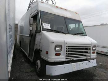  Salvage Freightliner Chassis