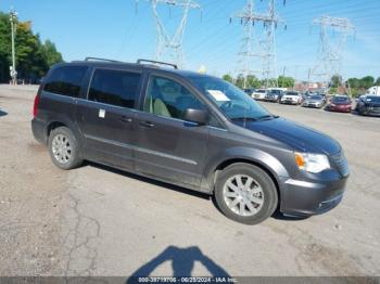  Salvage Chrysler Town & Country