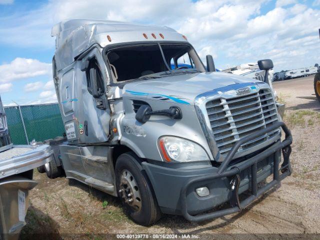  Salvage Freightliner Cascadia 113