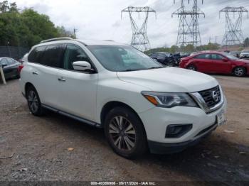  Salvage Nissan Pathfinder