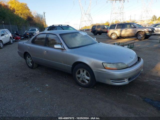  Salvage Lexus Es