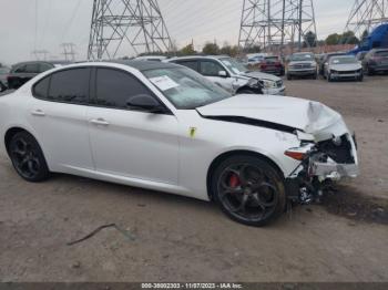  Salvage Alfa Romeo Giulia