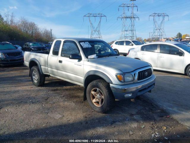  Salvage Toyota Tacoma