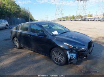  Salvage Kia Forte