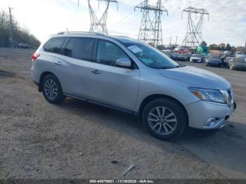  Salvage Nissan Pathfinder