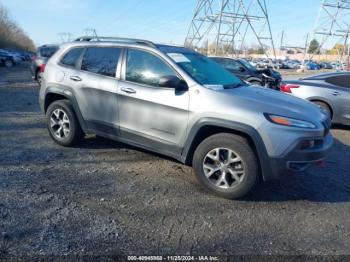  Salvage Jeep Cherokee