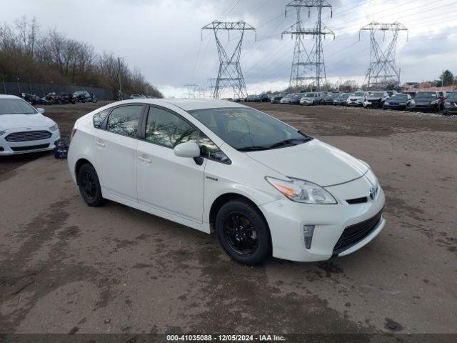  Salvage Toyota Prius