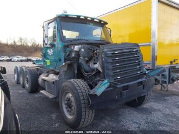  Salvage Freightliner 114sd