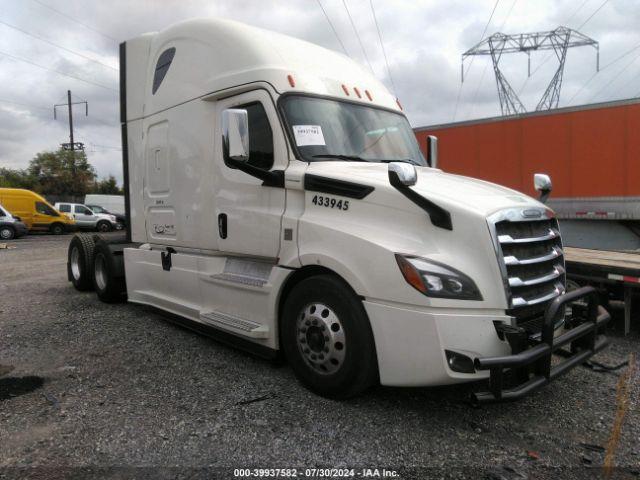  Salvage Freightliner New Cascadia 126