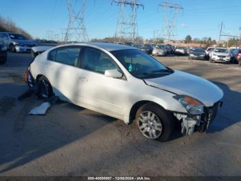  Salvage Nissan Altima