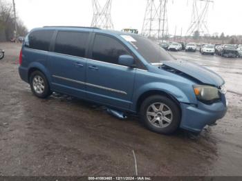  Salvage Chrysler Town & Country