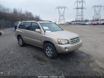  Salvage Toyota Highlander