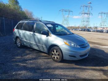  Salvage Toyota Sienna