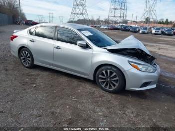  Salvage Nissan Altima