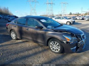  Salvage Nissan Altima