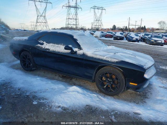  Salvage Dodge Challenger