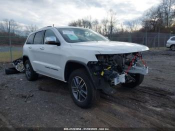  Salvage Jeep Grand Cherokee