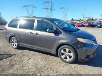  Salvage Toyota Sienna