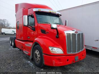  Salvage Peterbilt 579