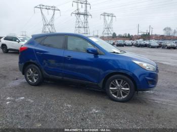  Salvage Hyundai TUCSON