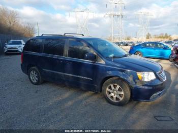  Salvage Chrysler Town & Country