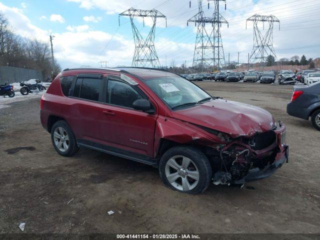  Salvage Jeep Compass