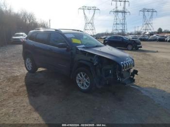  Salvage Jeep Cherokee