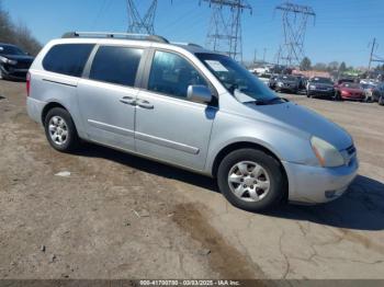  Salvage Kia Sedona