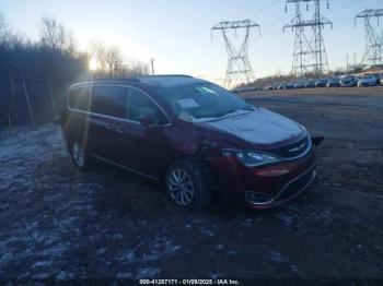  Salvage Chrysler Pacifica