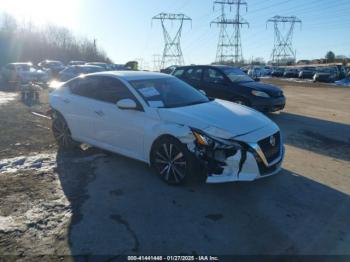  Salvage Nissan Altima