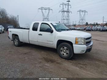  Salvage Chevrolet Silverado 1500