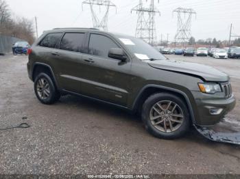  Salvage Jeep Grand Cherokee