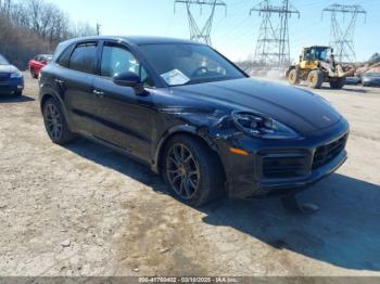  Salvage Porsche Cayenne