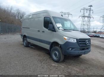  Salvage Mercedes-Benz Sprinter 2500