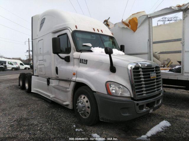  Salvage Freightliner Cascadia 125