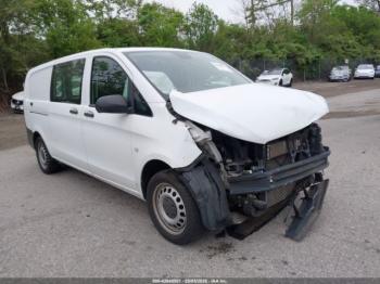  Salvage Mercedes-Benz Metris