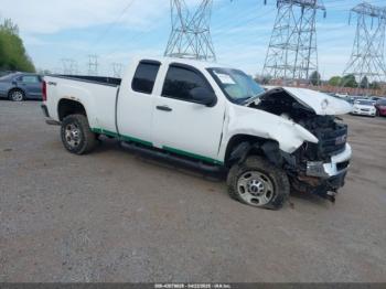  Salvage GMC Sierra 2500