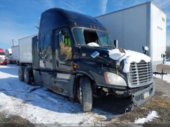  Salvage Freightliner Cascadia 125