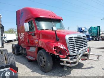  Salvage Freightliner Cascadia 125