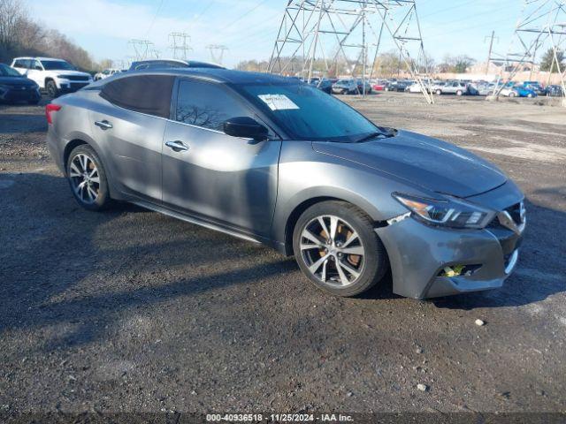  Salvage Nissan Maxima
