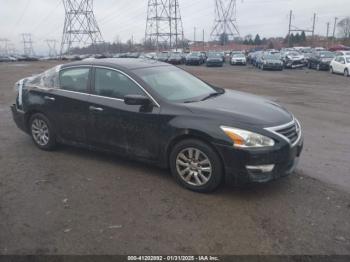  Salvage Nissan Altima