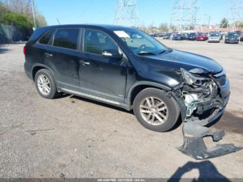  Salvage Kia Sorento
