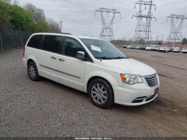  Salvage Chrysler Town & Country