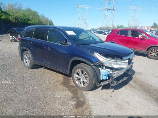  Salvage Toyota Highlander