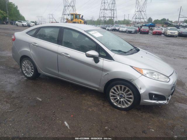  Salvage Ford Fiesta