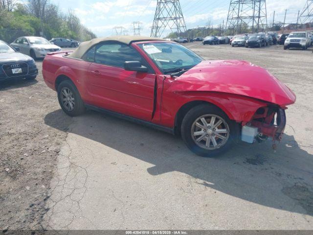  Salvage Ford Mustang