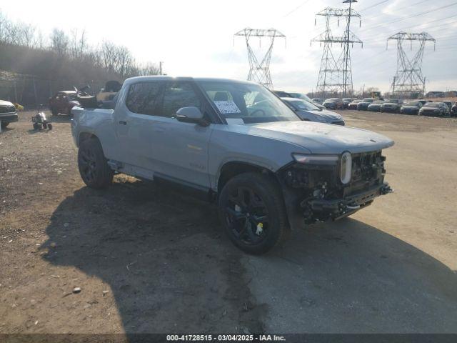  Salvage Rivian R1T