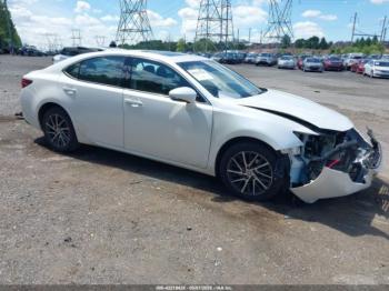  Salvage Lexus Es