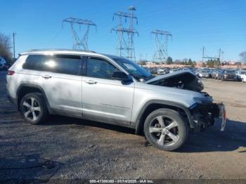  Salvage Jeep Grand Cherokee