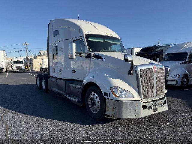  Salvage Kenworth T680